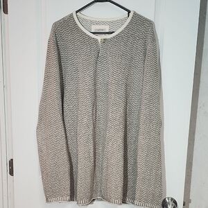 croft & barrow Men’s Cream and Gray Chevron Cardigan